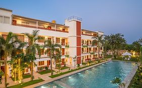 Madras Chronicle Bay Resort & Spa